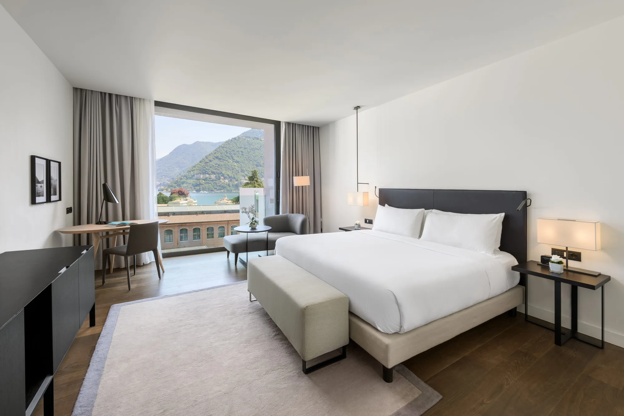 Hilton Lake Como galleria 4